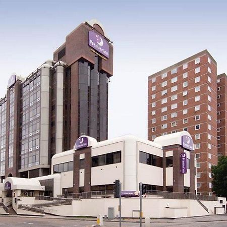 Premier Inn Sunbury - Kempton Park Экстерьер фото